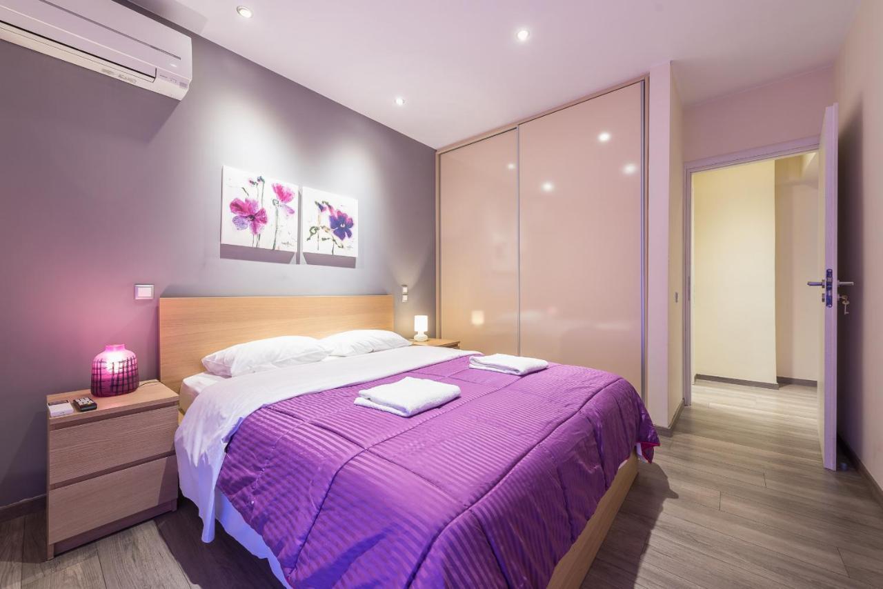 An Impressive 2 Bdr Apt In Glyfada 아테네 외부 사진