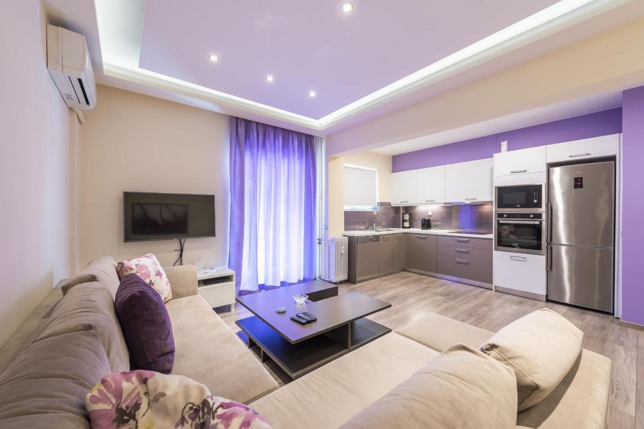 An Impressive 2 Bdr Apt In Glyfada 아테네 외부 사진