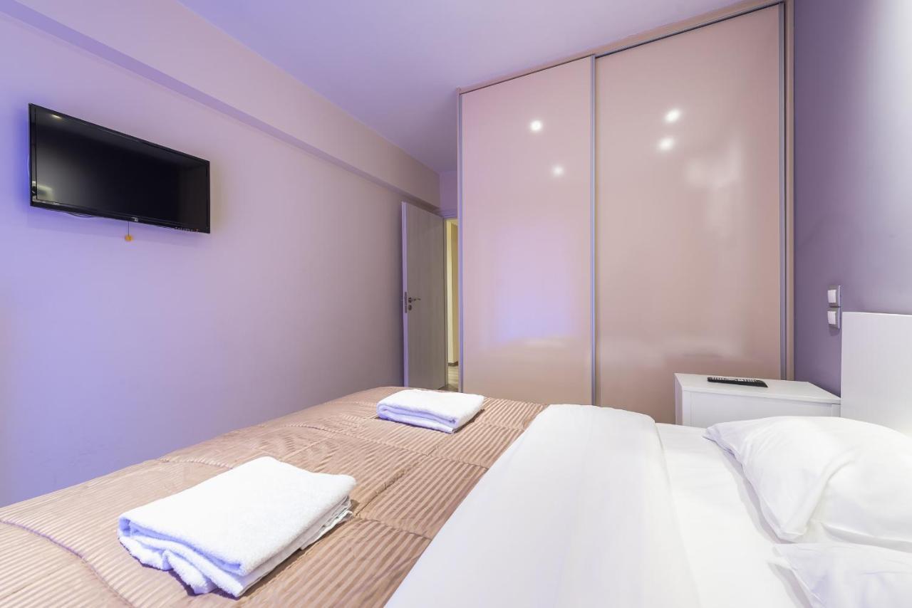 An Impressive 2 Bdr Apt In Glyfada 아테네 외부 사진